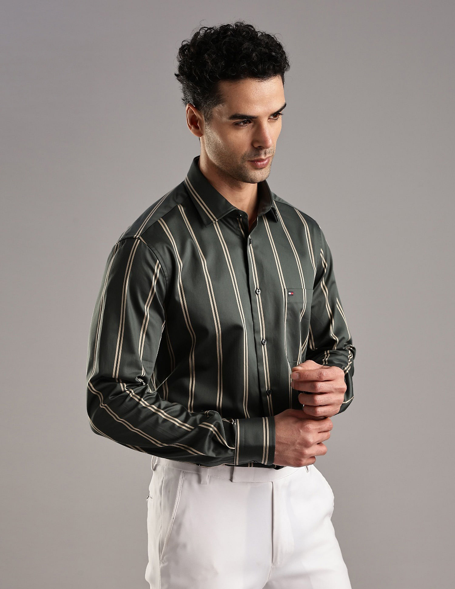 Tommy Hilfiger Striped Regular Fit Plain Woven Shirt