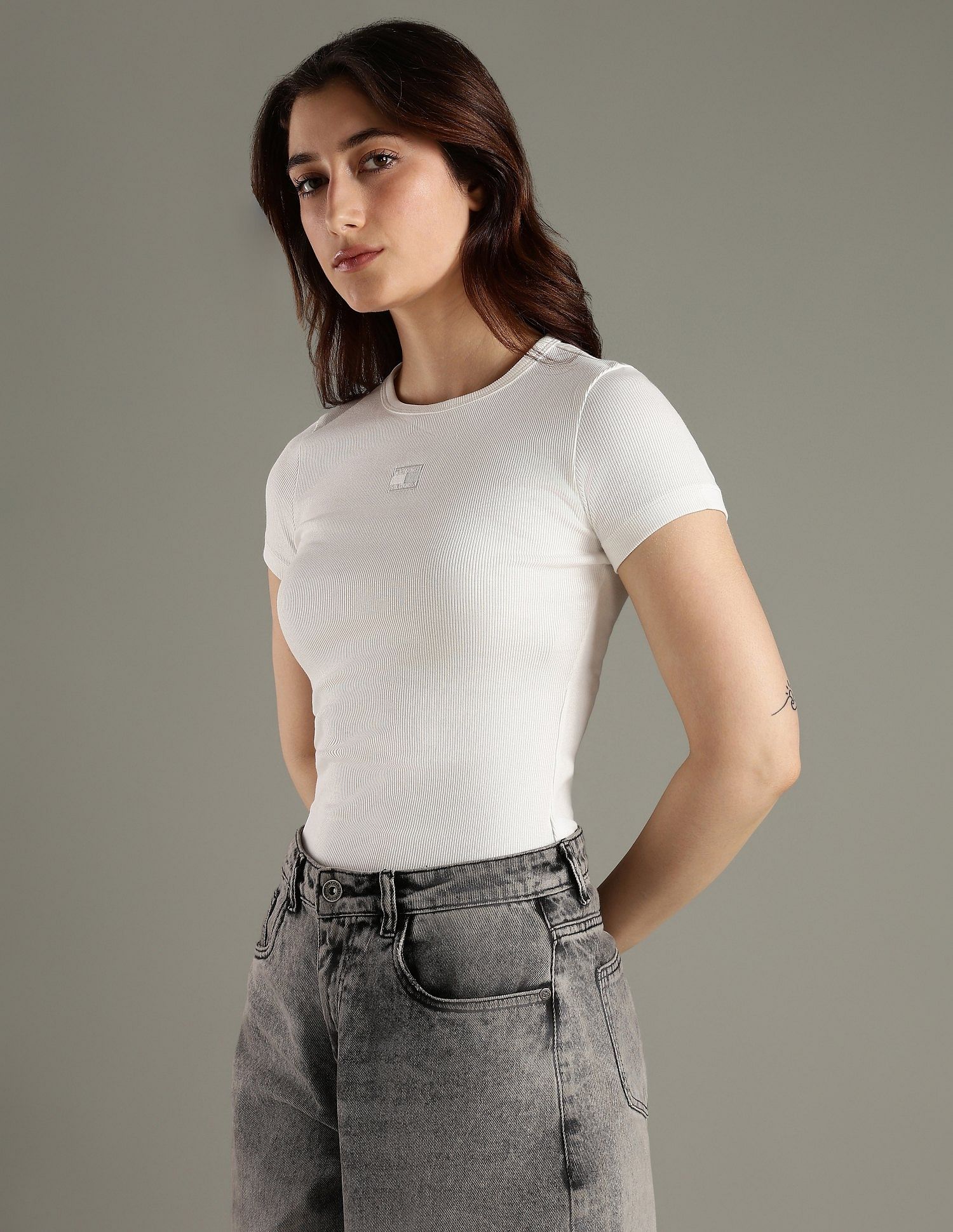 Tommy Hilfiger Solid Slim Fit Cotton T-Shirt