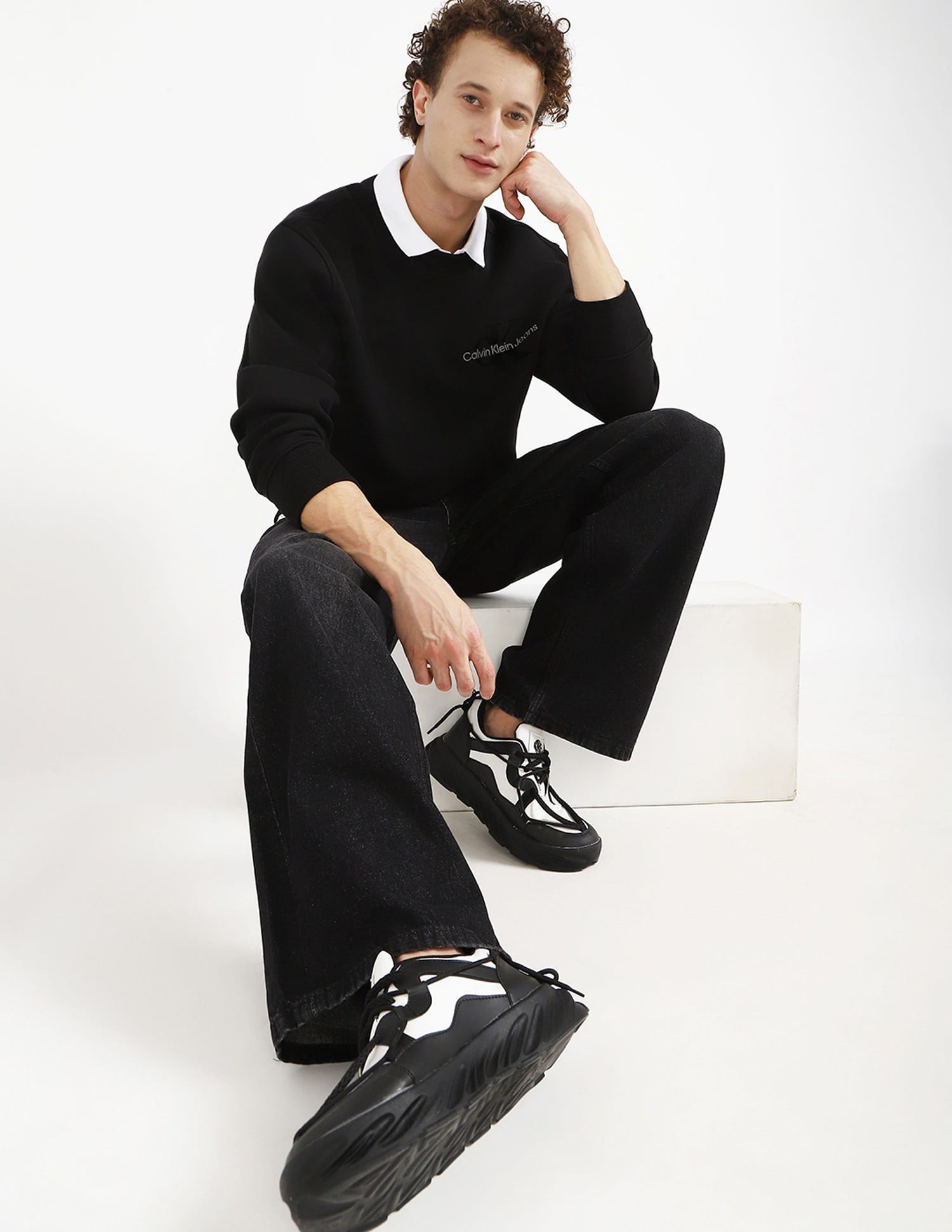 Buy Calvin Klein Jeans Light-Wash Relaxed Fit Mid Rise Jeans