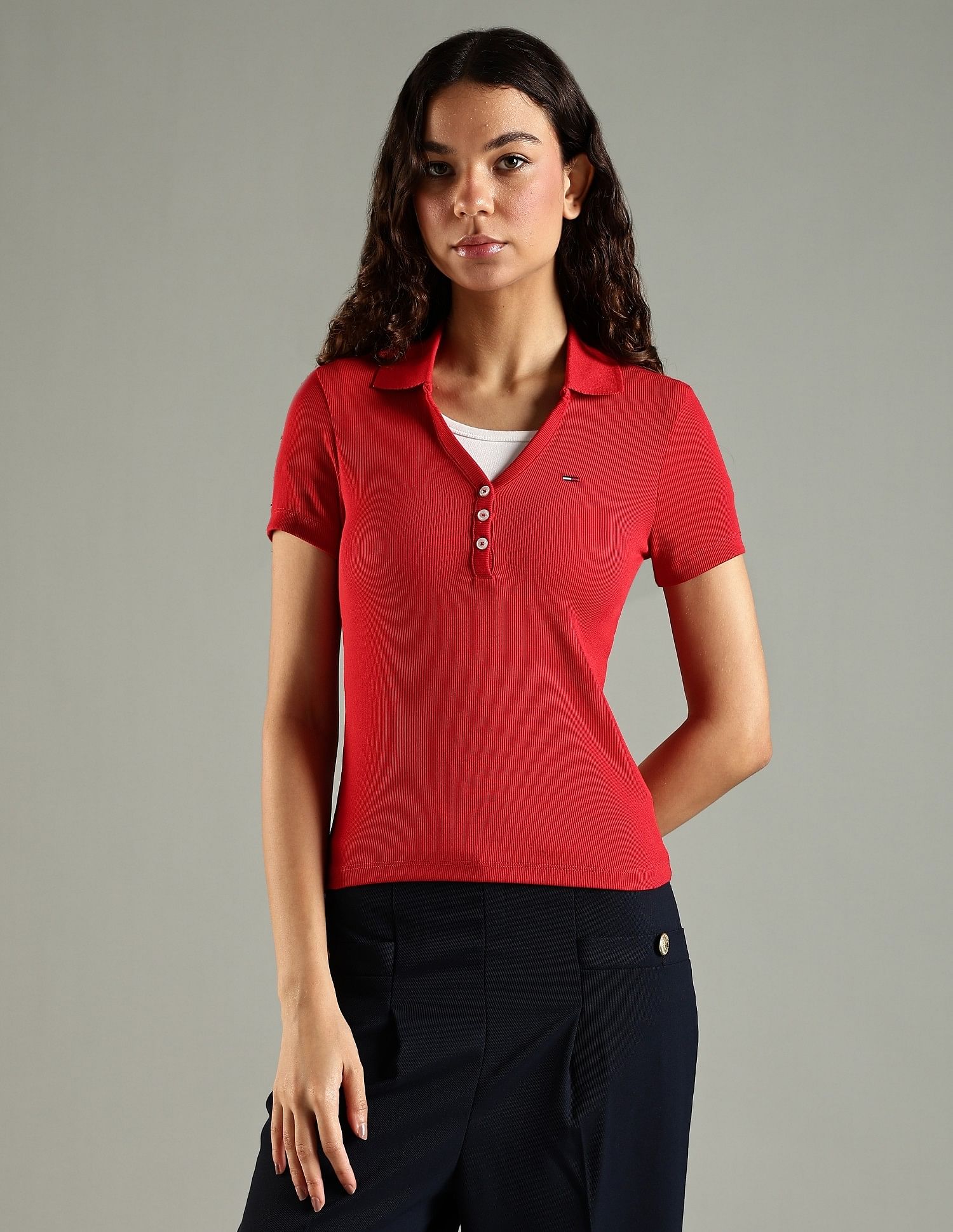Tommy Hilfiger F25JWKT064 RED Womens T-Shirt