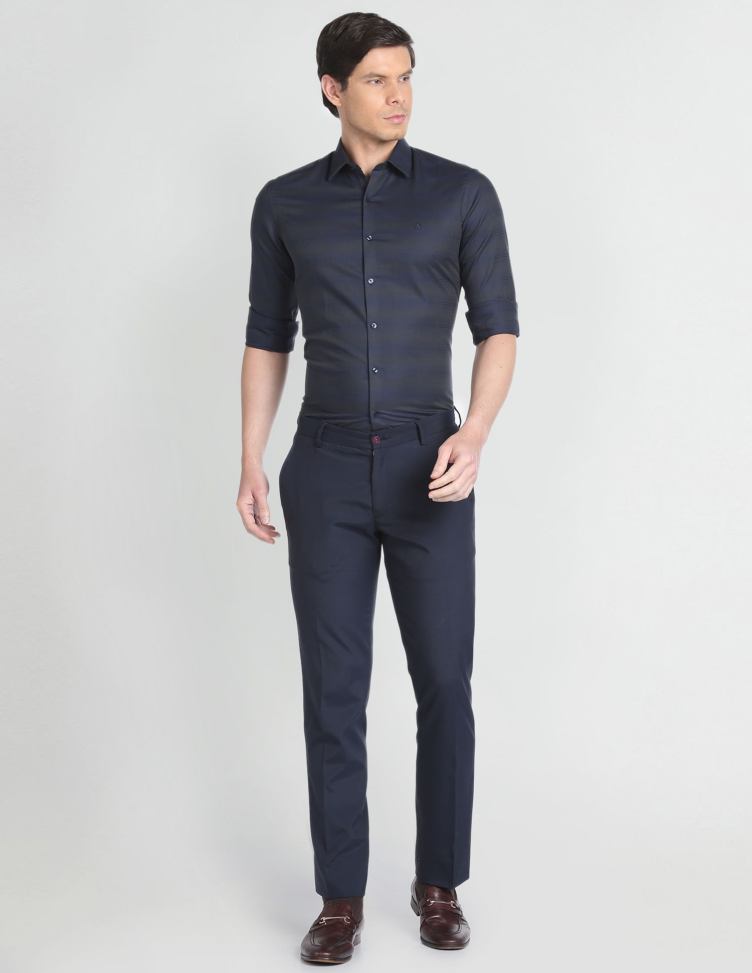 Arrow Patterned Windowpane Slim Formal Shirt