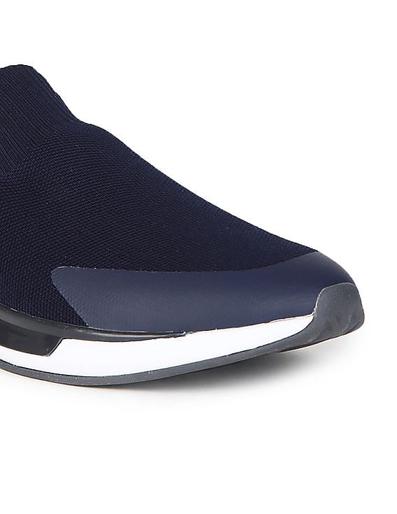 Flying Machine Men Round Toe Huang Slip On Shoes
