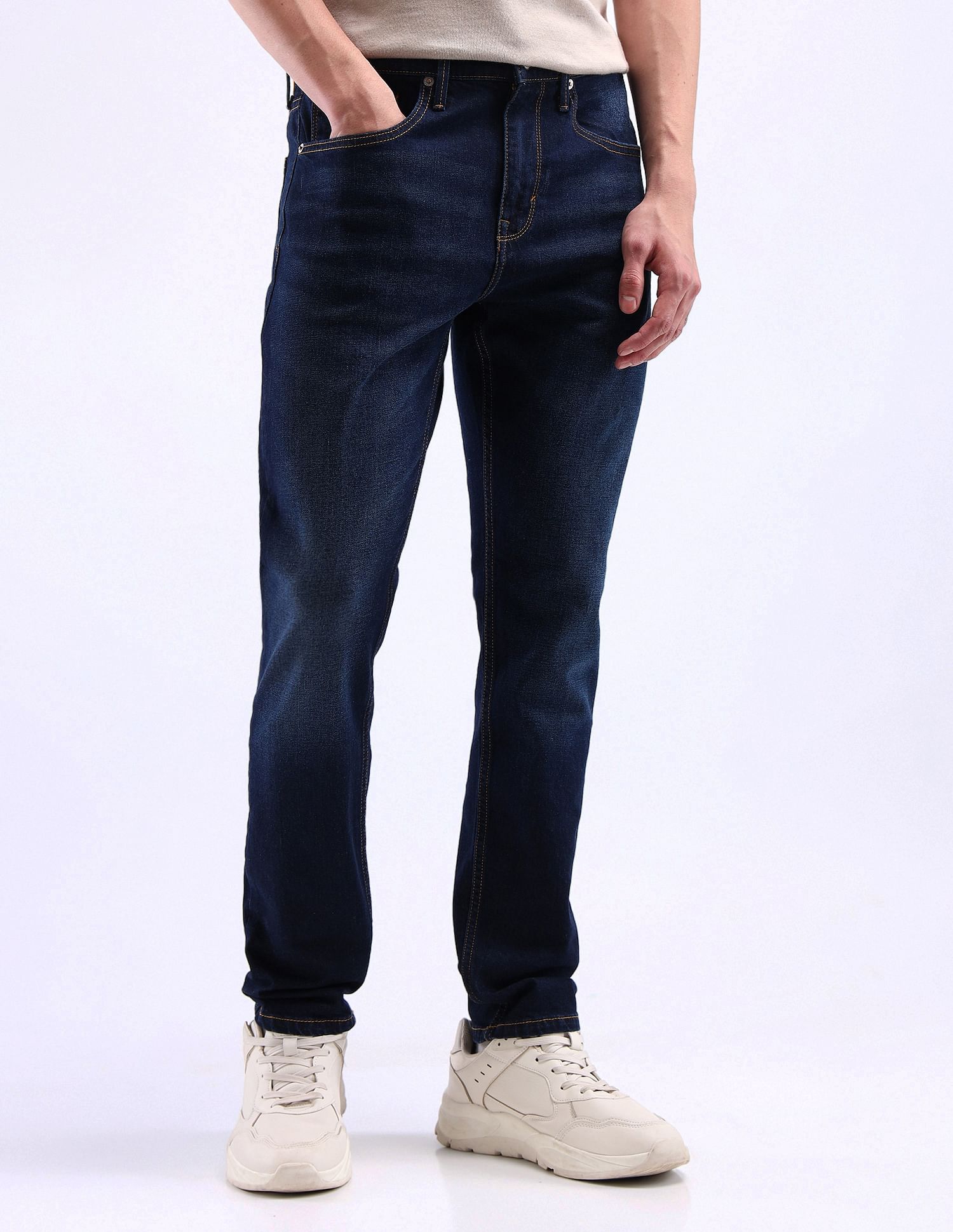 Flying Machine Mid Rise Slim Tapered Fit Jeans