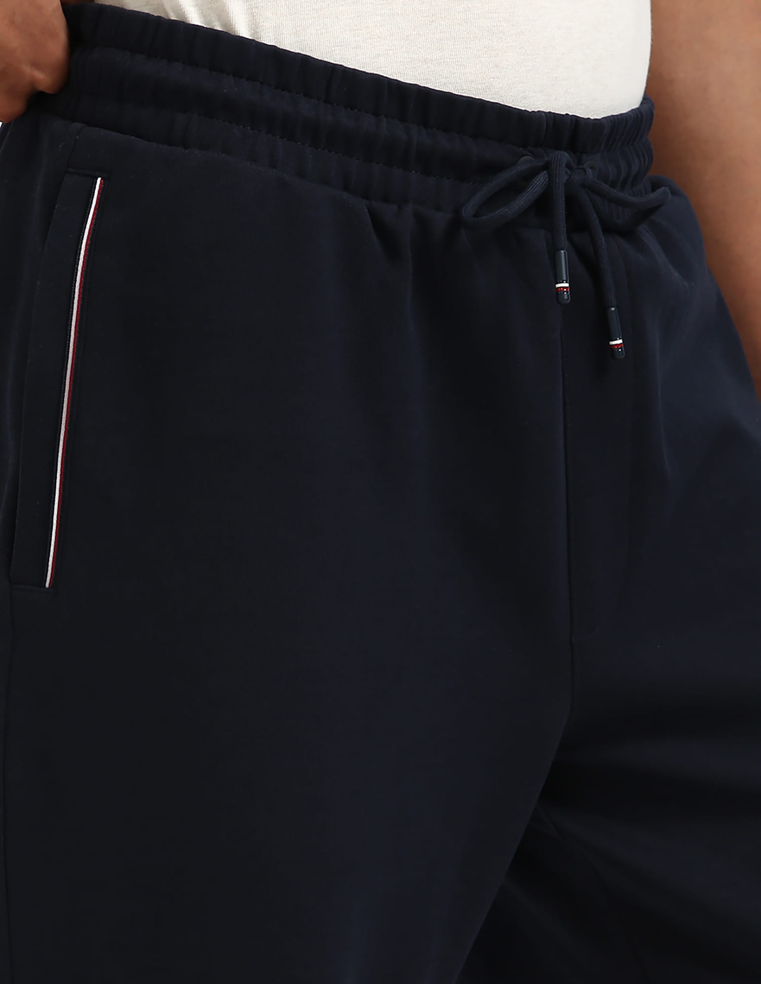 Buy Tommy Hilfiger Solid Regular Fit Track Pants - NNNOW.com
