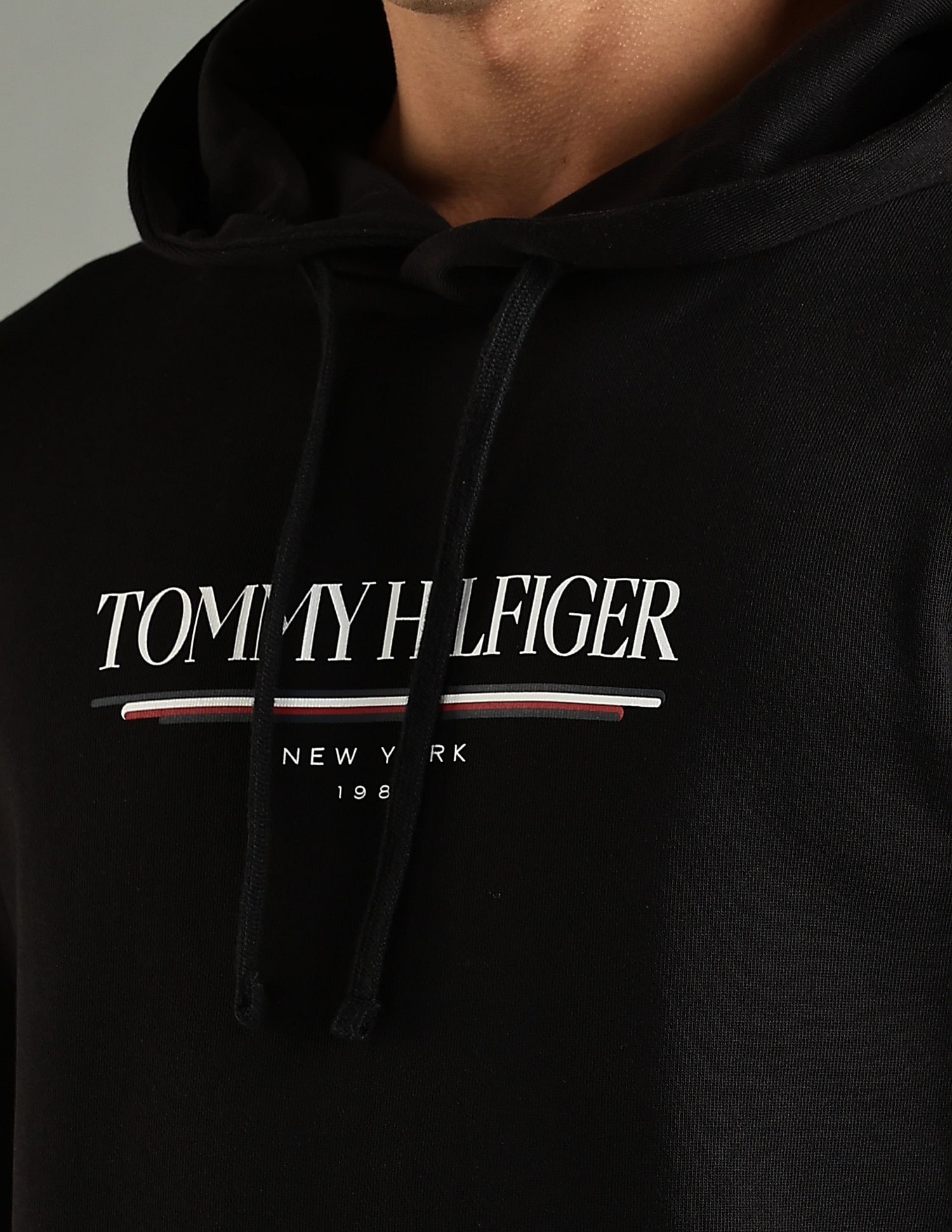 Tommy Hilfiger Logo Regular Fit Cotton Sweatshirt