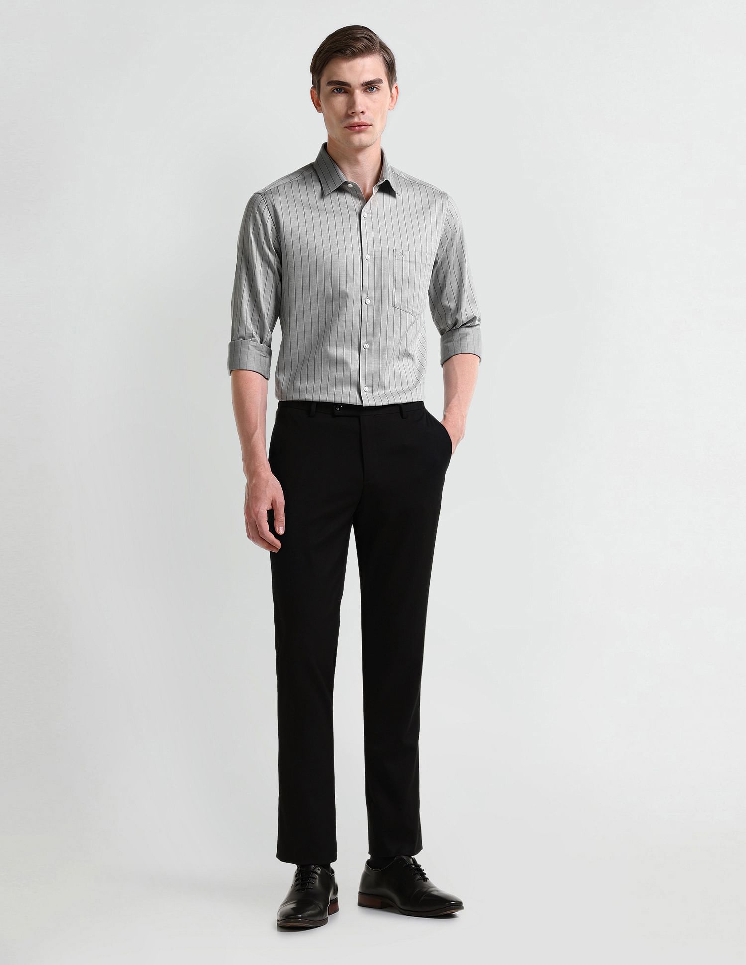 Arrow Manhattan Slim Fit Cotton Shirt