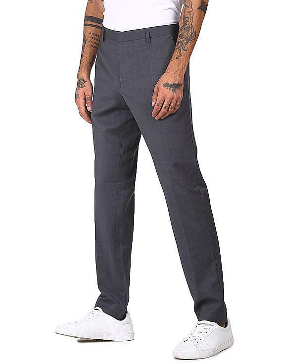 Tommy Hilfiger Men Grey Slim Fit Solid Casual Trousers