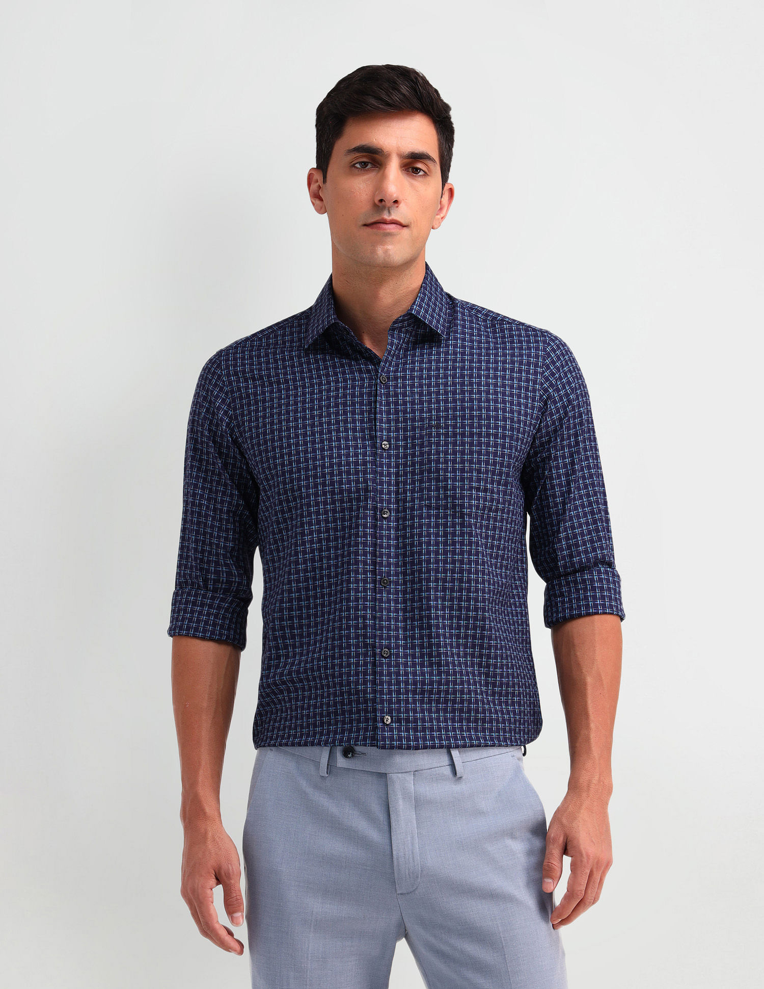 Arrow Pure Cotton Manhattan Slim Fit Shirt