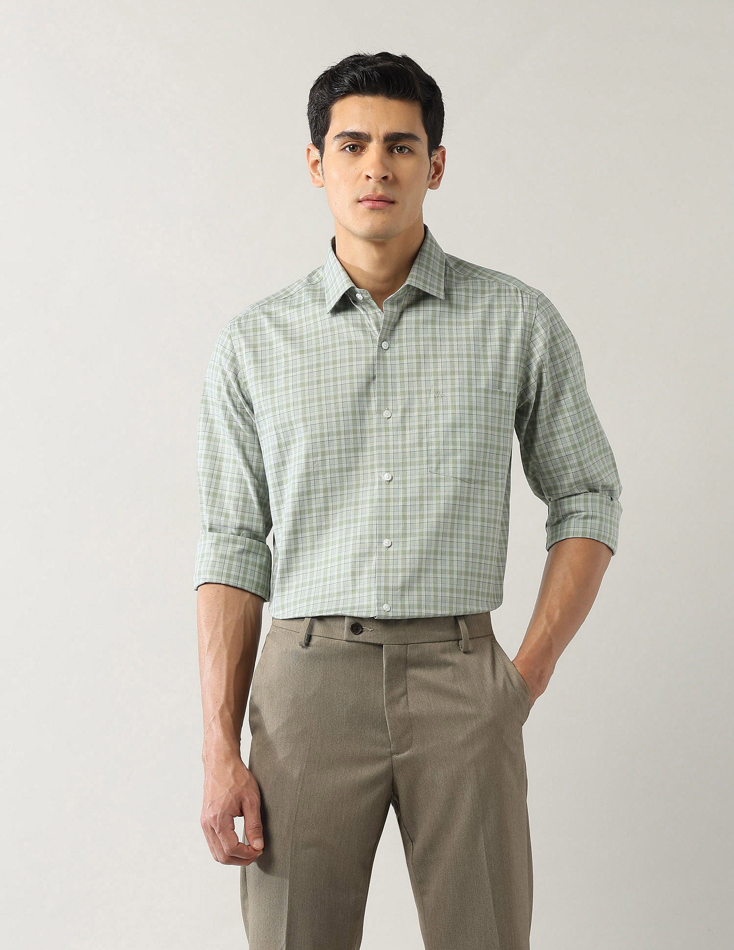 Arrow Glen Checked Manhattan Slim Fit Shirt