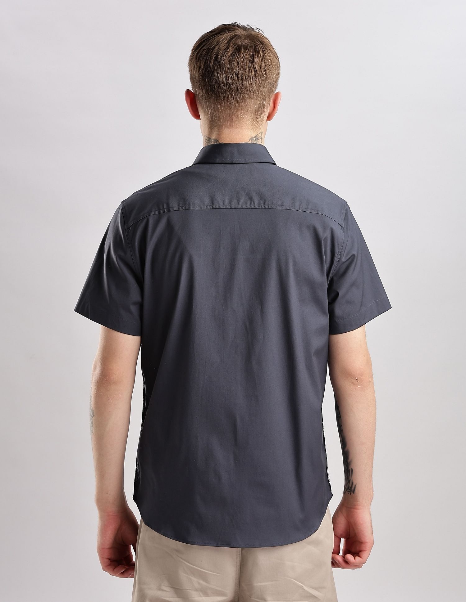 Calvin Klein Jeans Solid Regular Fit Plain Woven Shirt