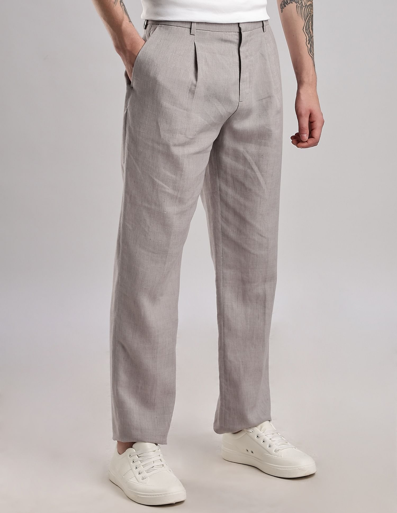Calvin Klein Jeans Slim-Fit Solid Mid Rise Trousers