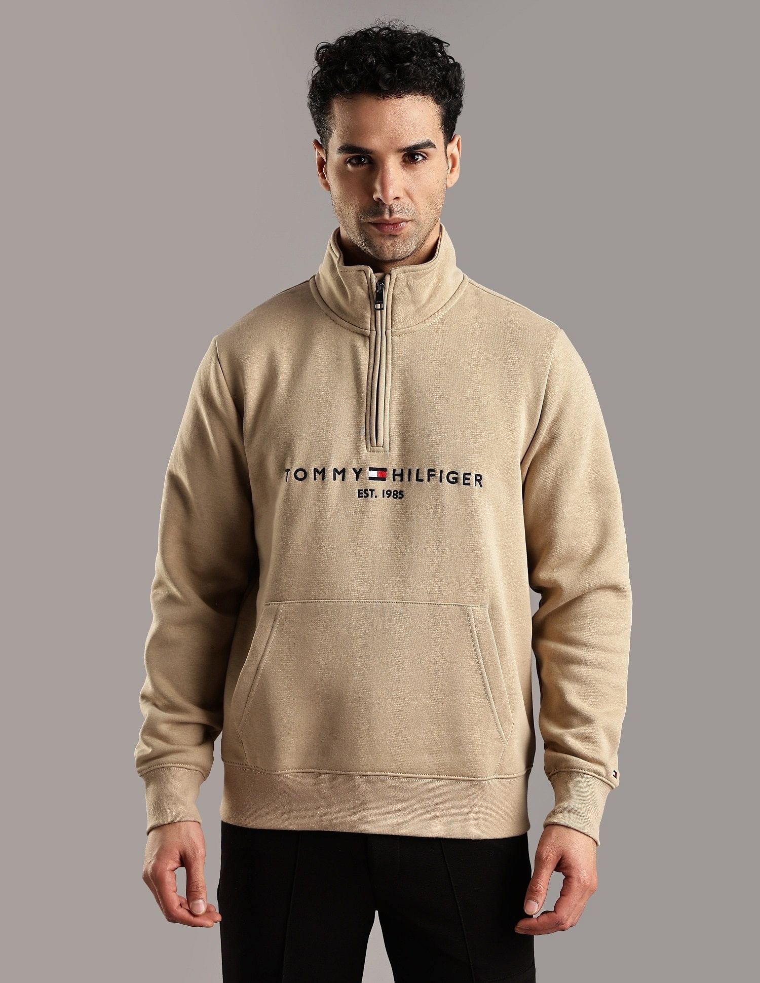 Tommy Hilfiger Embroidered Logo Regular-Fit Cotton Sweatshirt