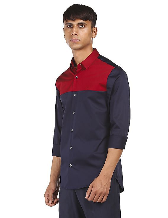 Calvin Klein Men Red And Navy Spread Collar Colour Block Casual Shirt