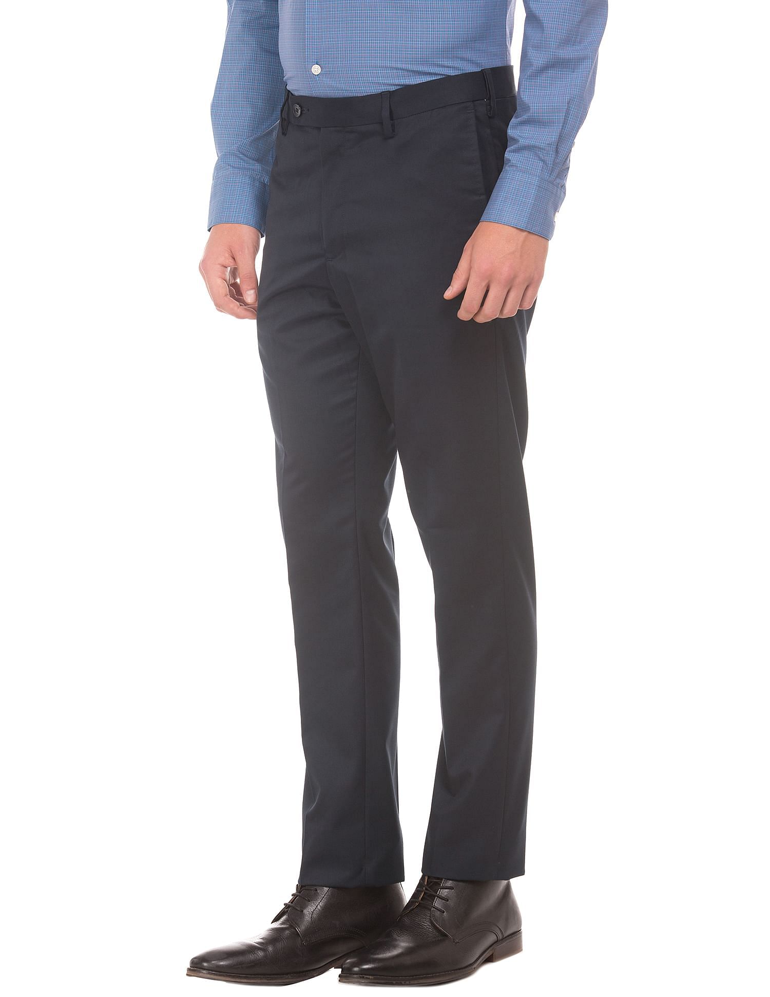 Buy VAN HEUSEN SPORT Solid Cotton Blend Tapered Fit Men's Work Wear Trousers  | Shoppers Stop