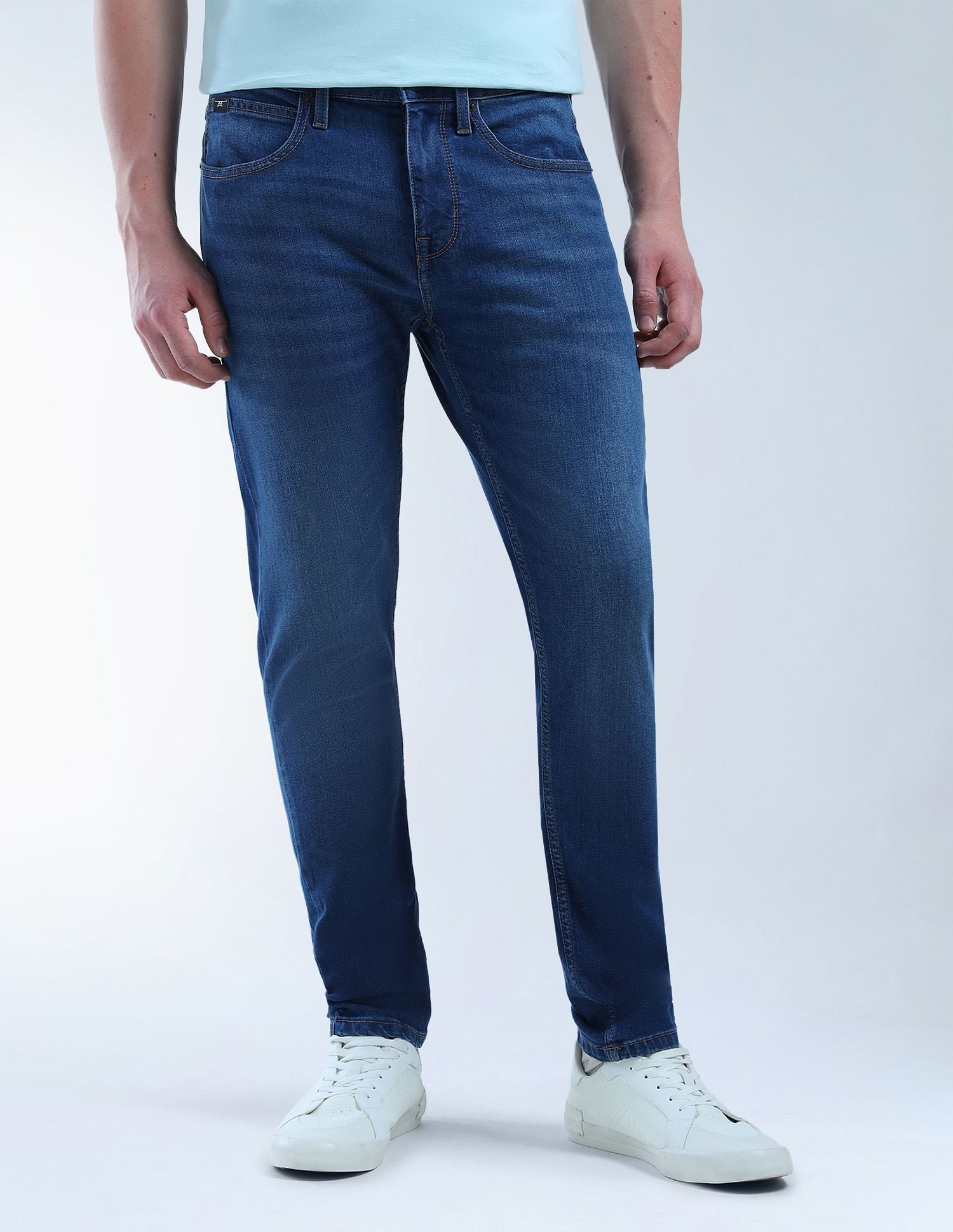 Flying Machine Slash Slim Tapered Fit Light Washed Jeans