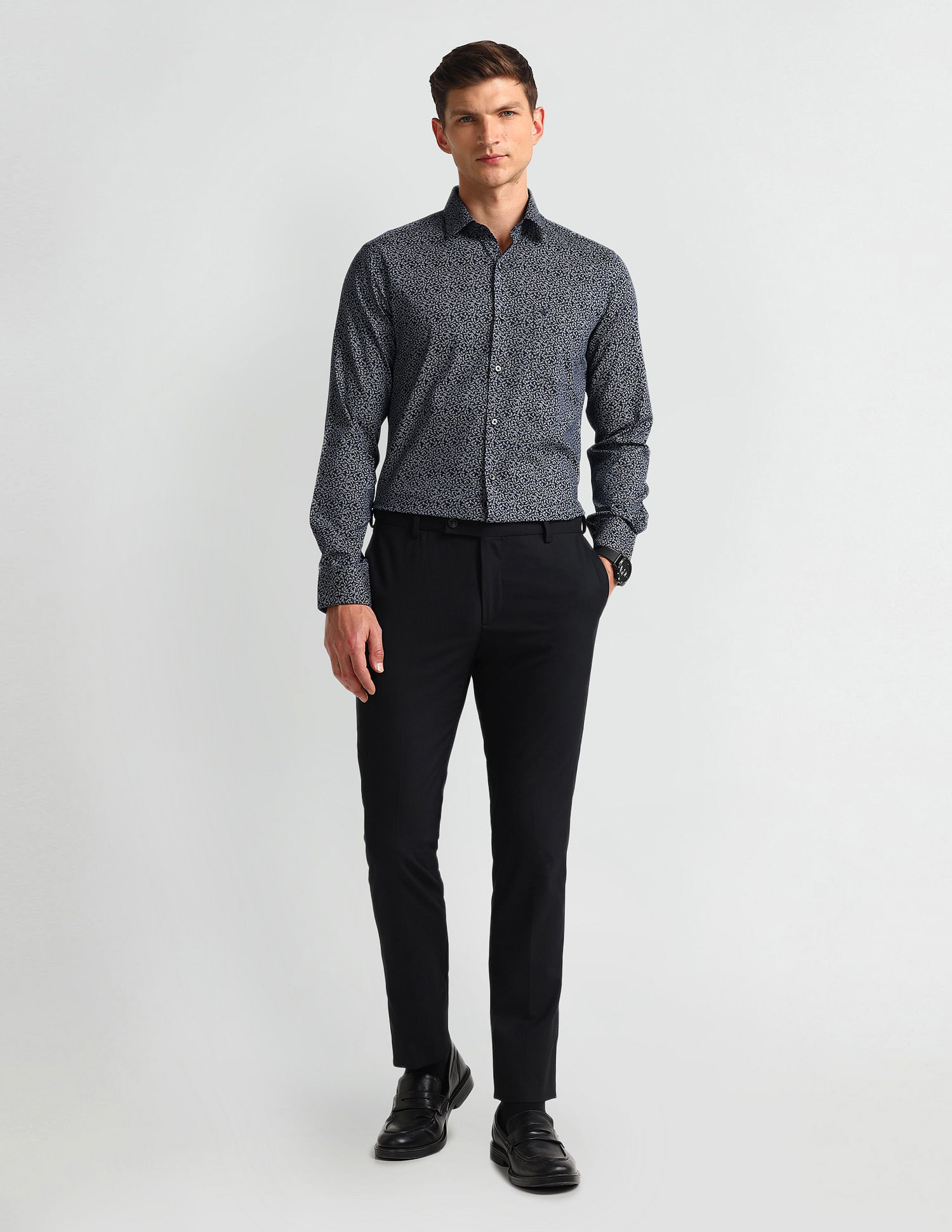 Arrow Manhattan Slim Fit Cotton Shirt