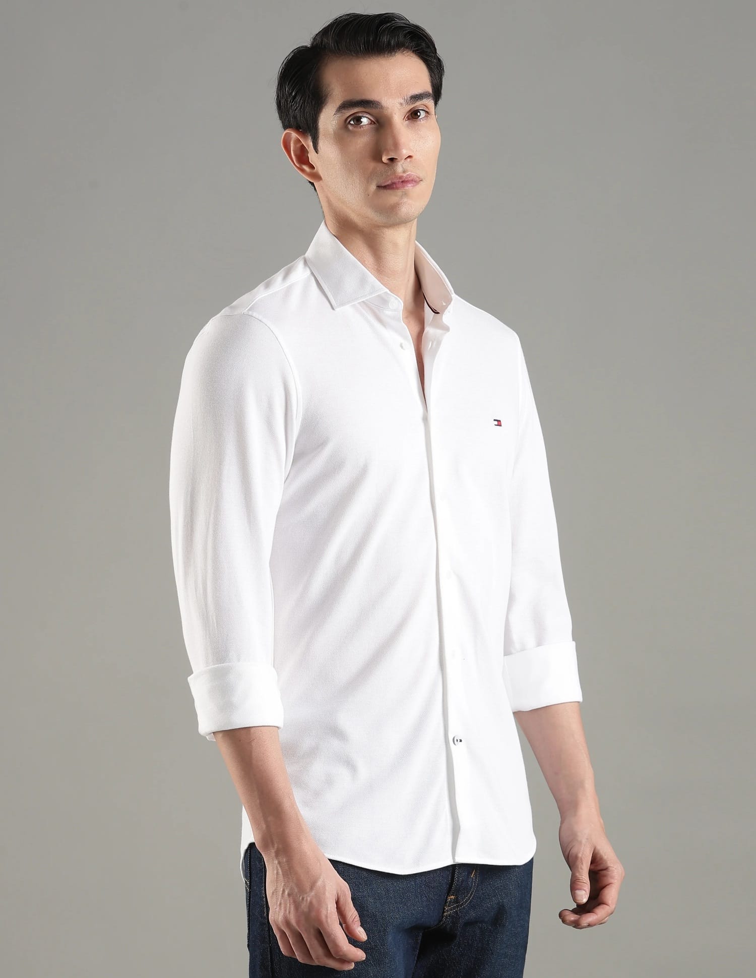 Buy Tommy Hilfiger Solid Slim Fit Cotton Shirt - NNNOW.com