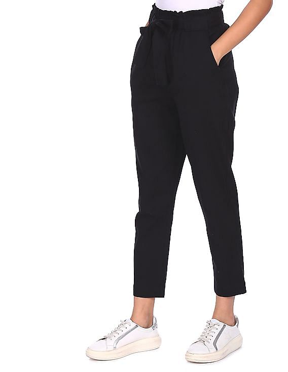 Pull&Bear mid waist loose fitting trousers in black | ASOS