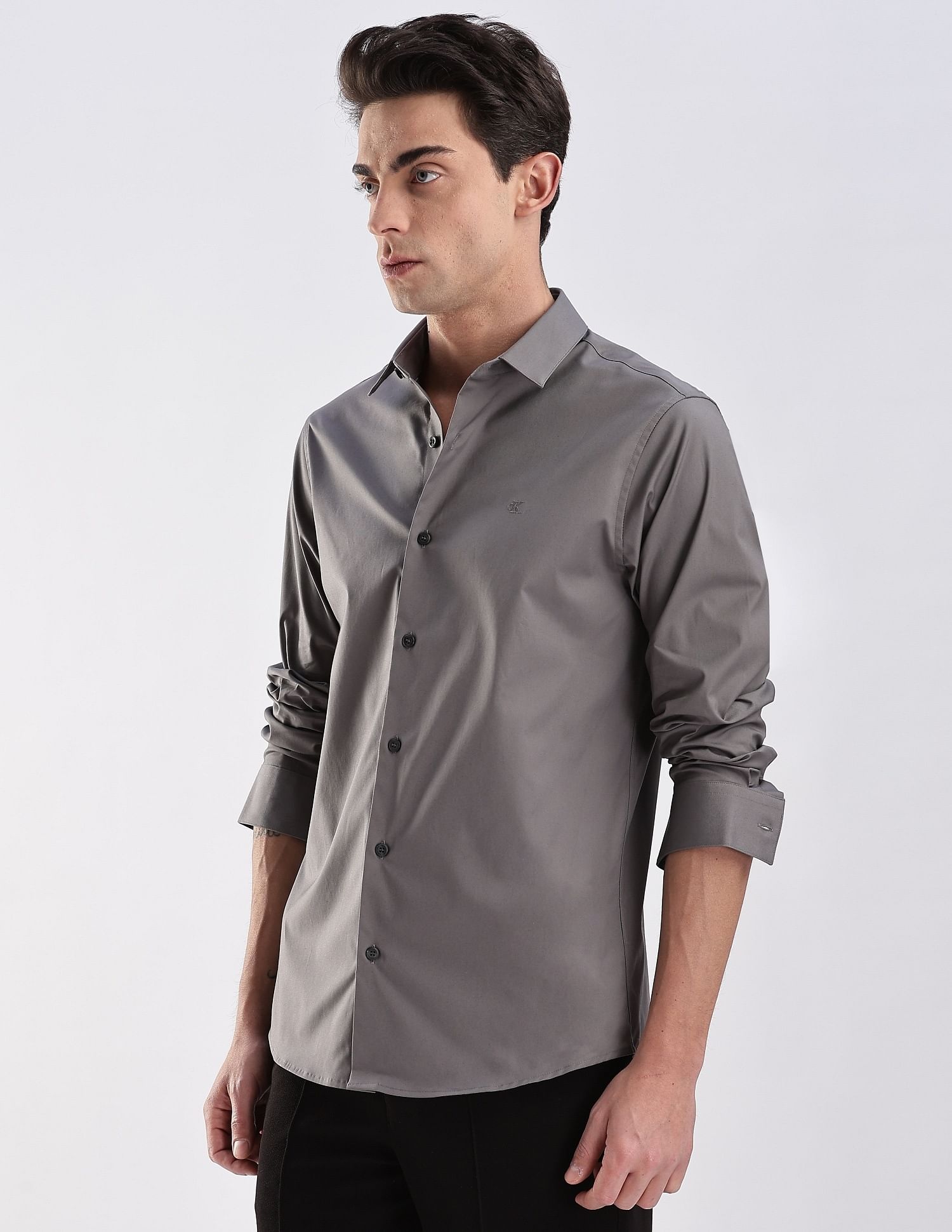 Calvin Klein Jeans Solid Slim Fit Poplin Woven Shirt
