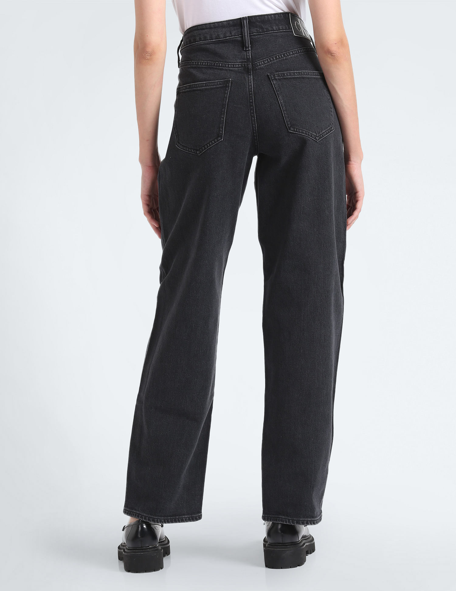 Calvin Klein Jeans 90s Straight Fit High Rise Jeans