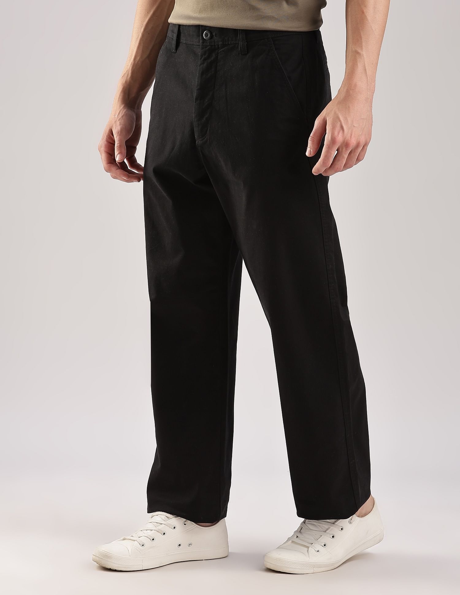 Calvin Klein Jeans Relaxed-Fit Solid Mid Rise Trousers