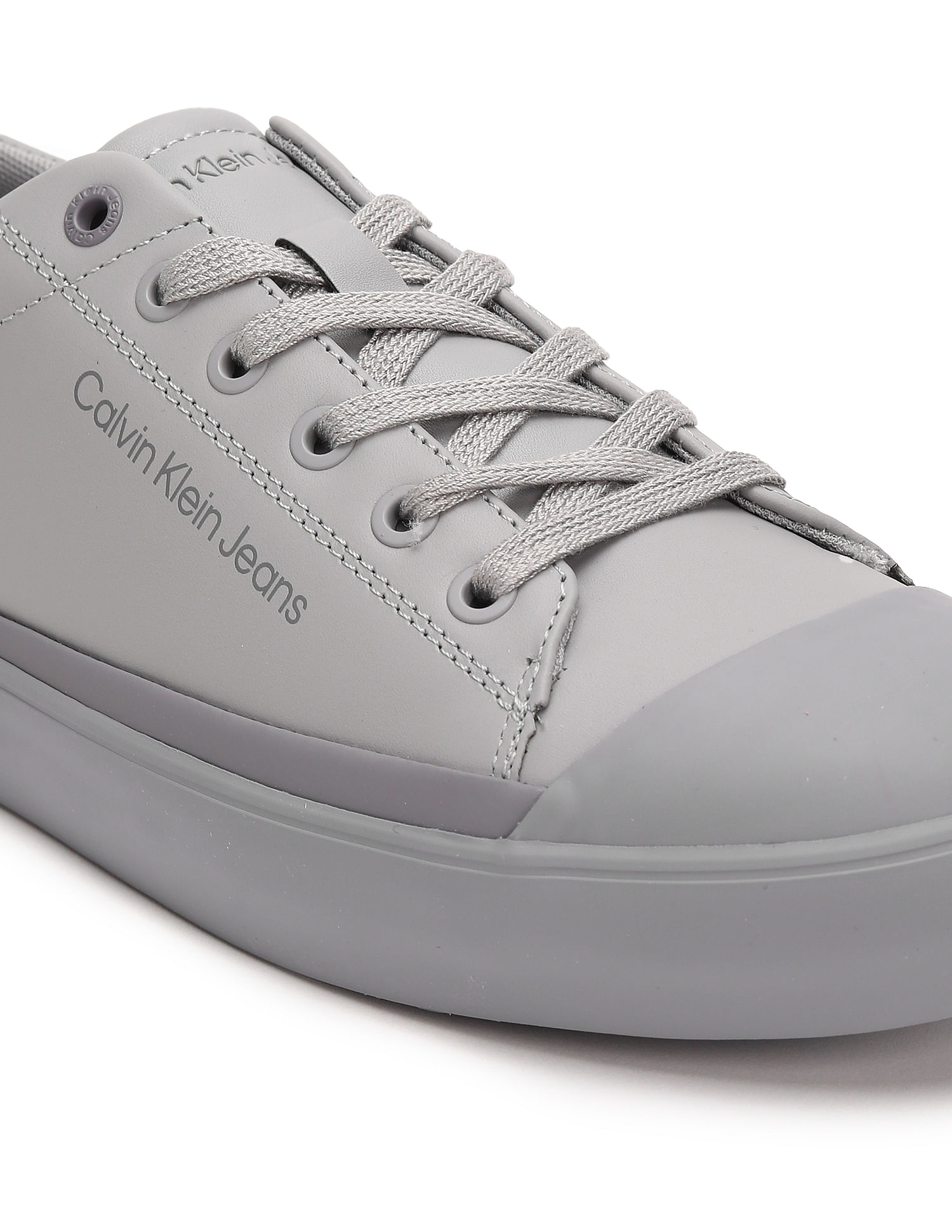 Buy Calvin Klein Men Low Top Vulcanized Sneakers NNNOW