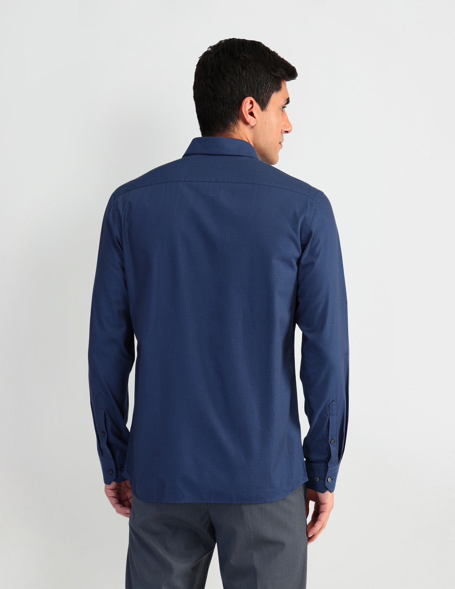 Arrow Manhattan Slim Fit Dobby Shirt