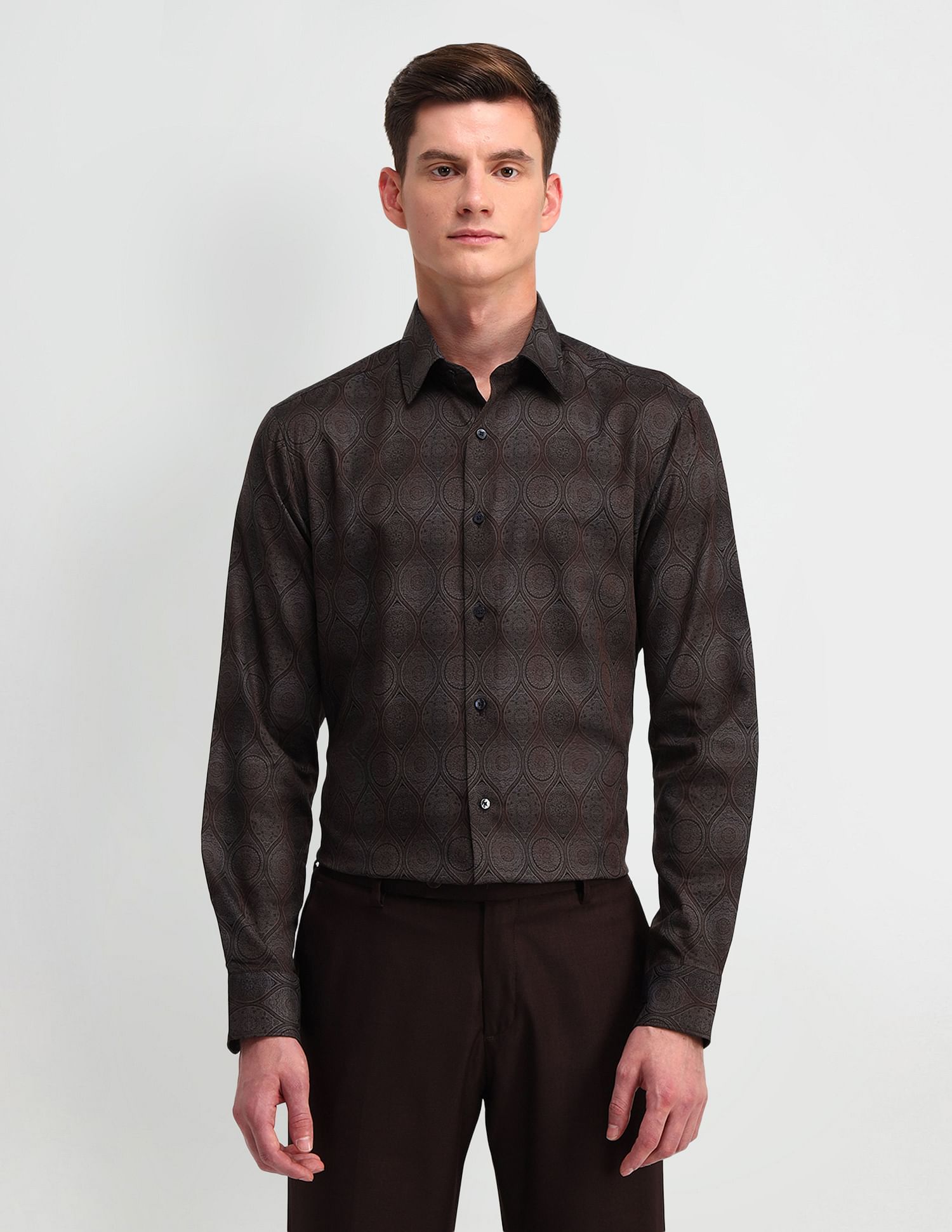 Arrow Tailored Fit Jaquard Shirt