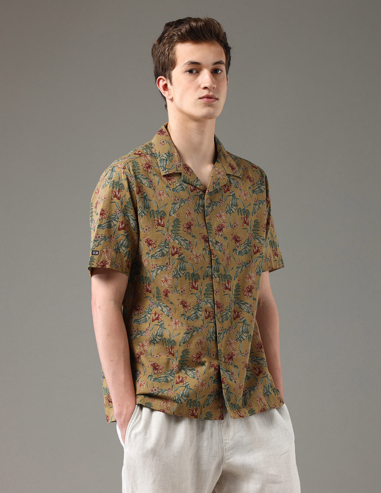 Arrow Sport Floral Pattern Regular Fit Shirt