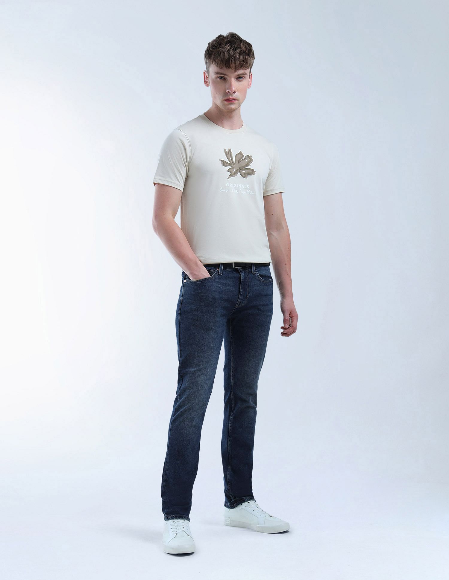 Flying Machine Freddie Slim Straight Fit Light Washed Jeans