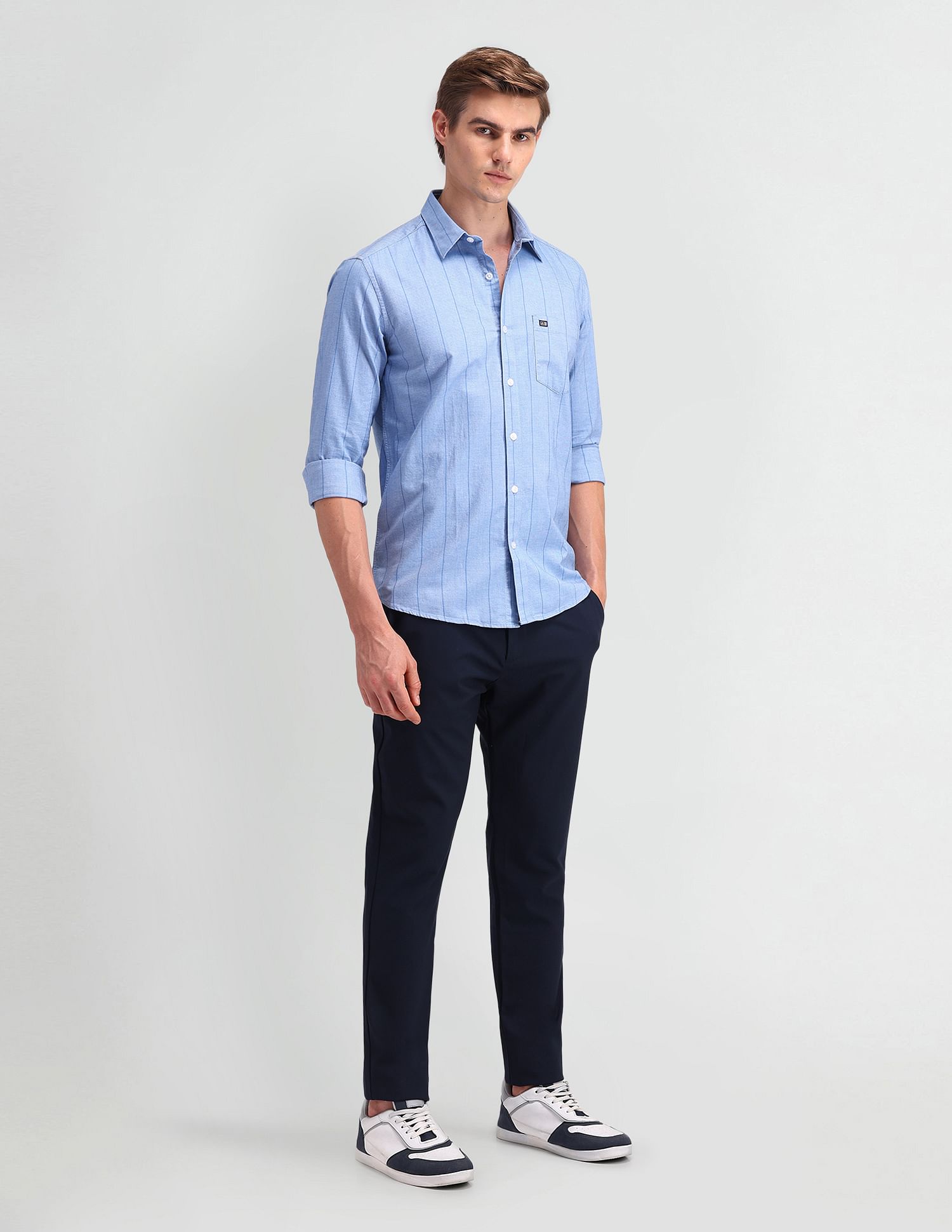Arrow Sport Manhattan Slim Fit Vertical Striped Shirt