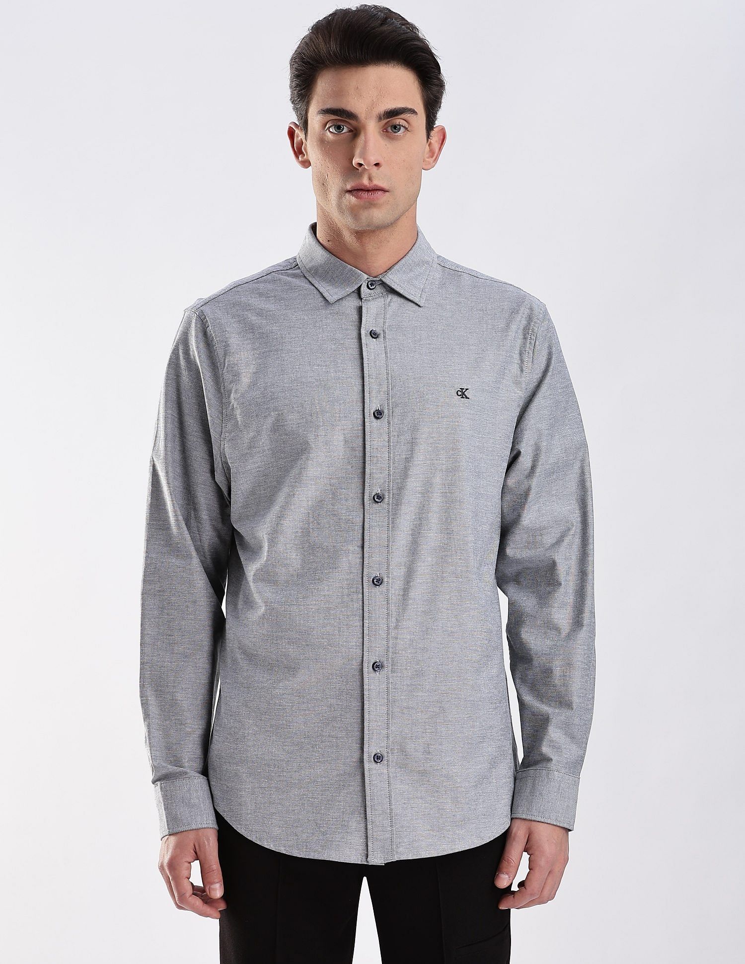 Calvin Klein Jeans Solid Regular Fit Oxford Woven Shirt