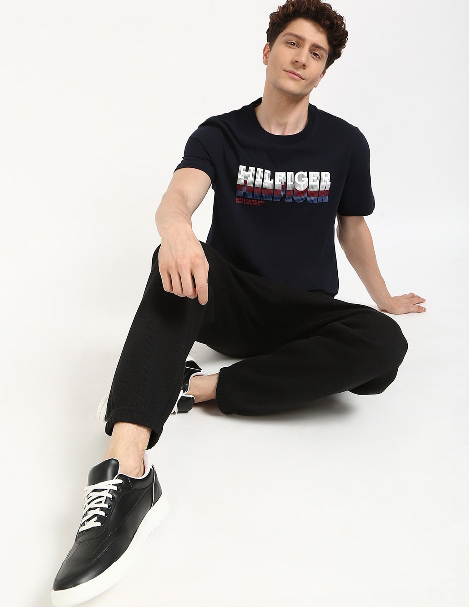 Tommy Hilfiger Logo Regular-Fit Cotton T-Shirt