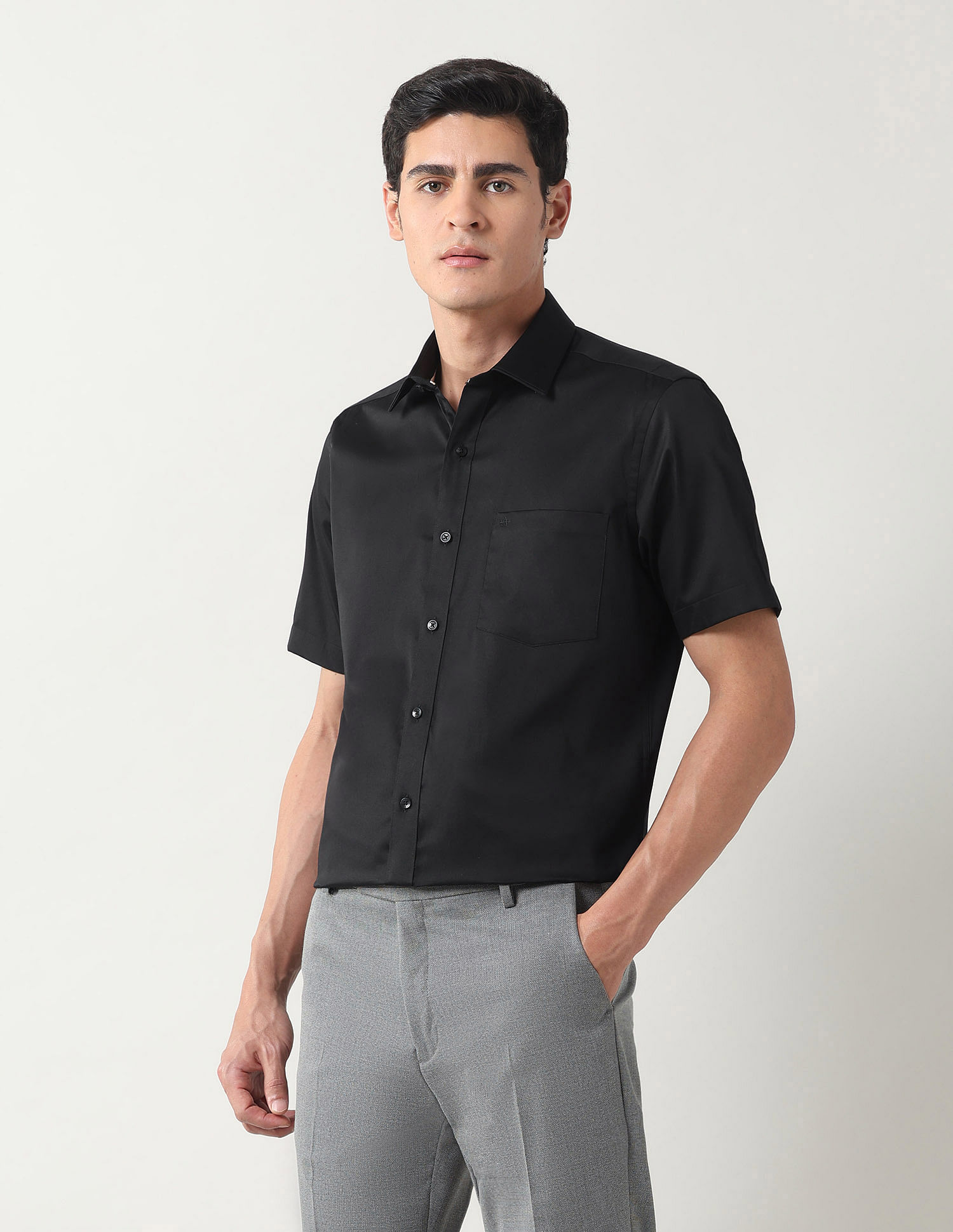 Arrow Solid Liberty Classic Fit Shirt