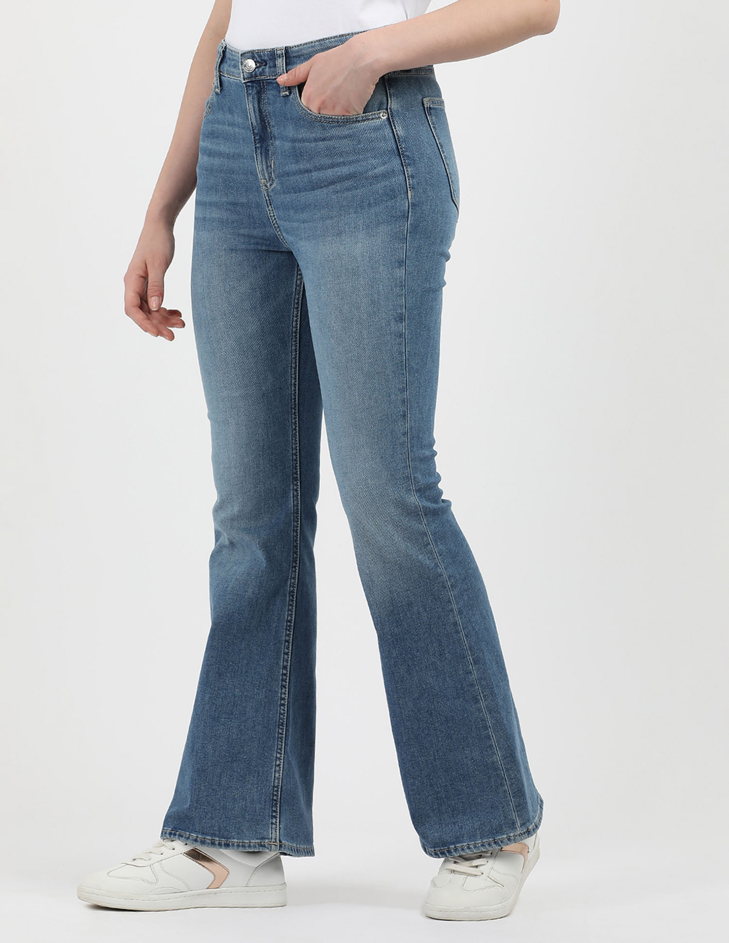 Calvin Klein Jeans Mid Rise Flared Jeans