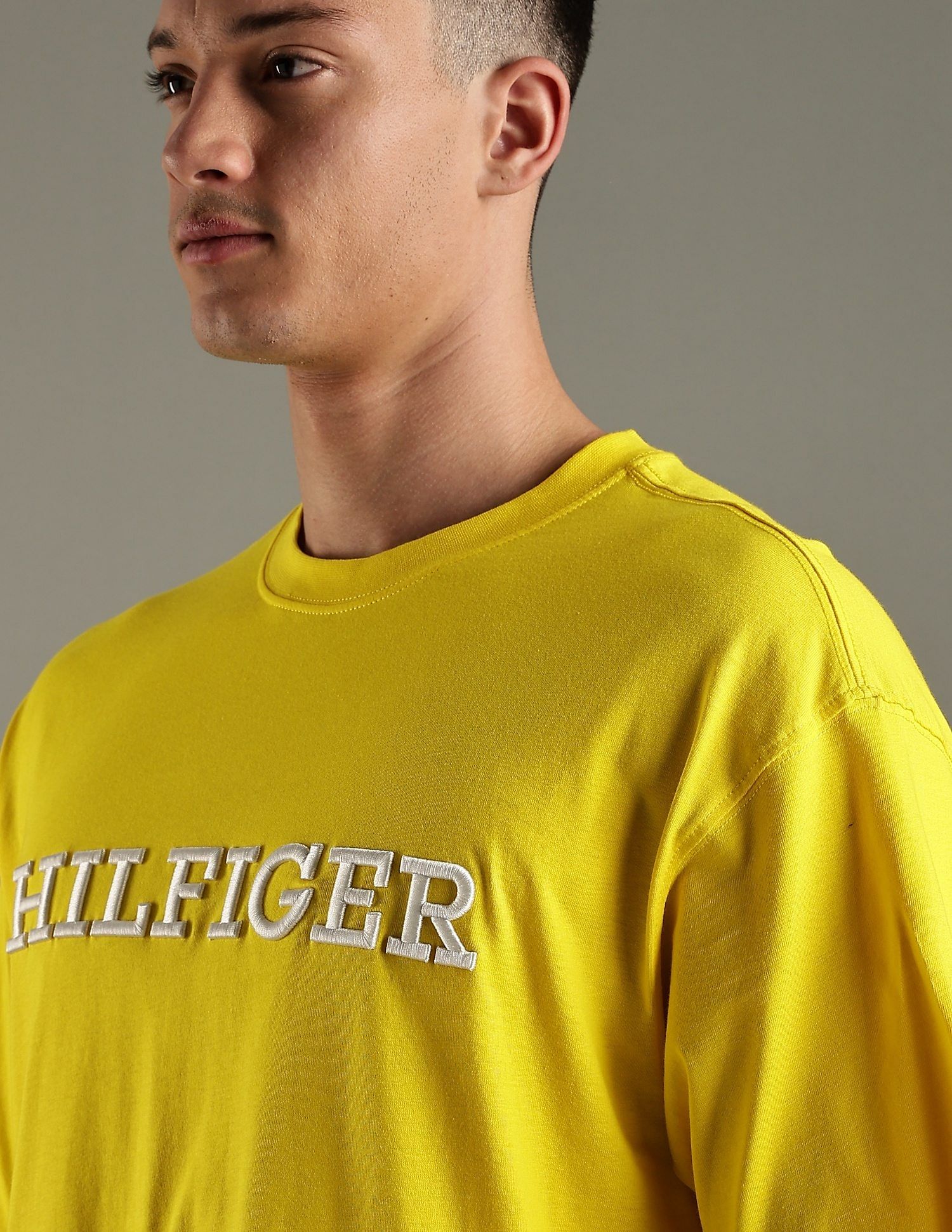 Tommy Hilfiger Embroidered Logo Regular-Fit Cotton T-Shirt