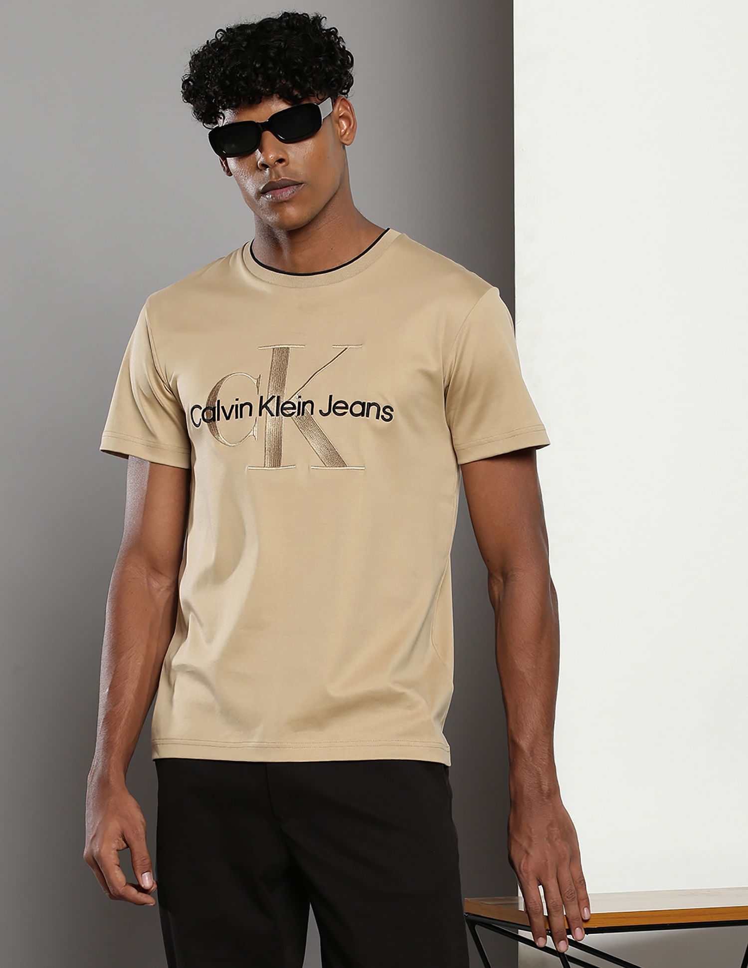 【関送無料】   Jeans Monologo 人気 Tシャツ dD4tLGwb3wcB.jpg?width=768