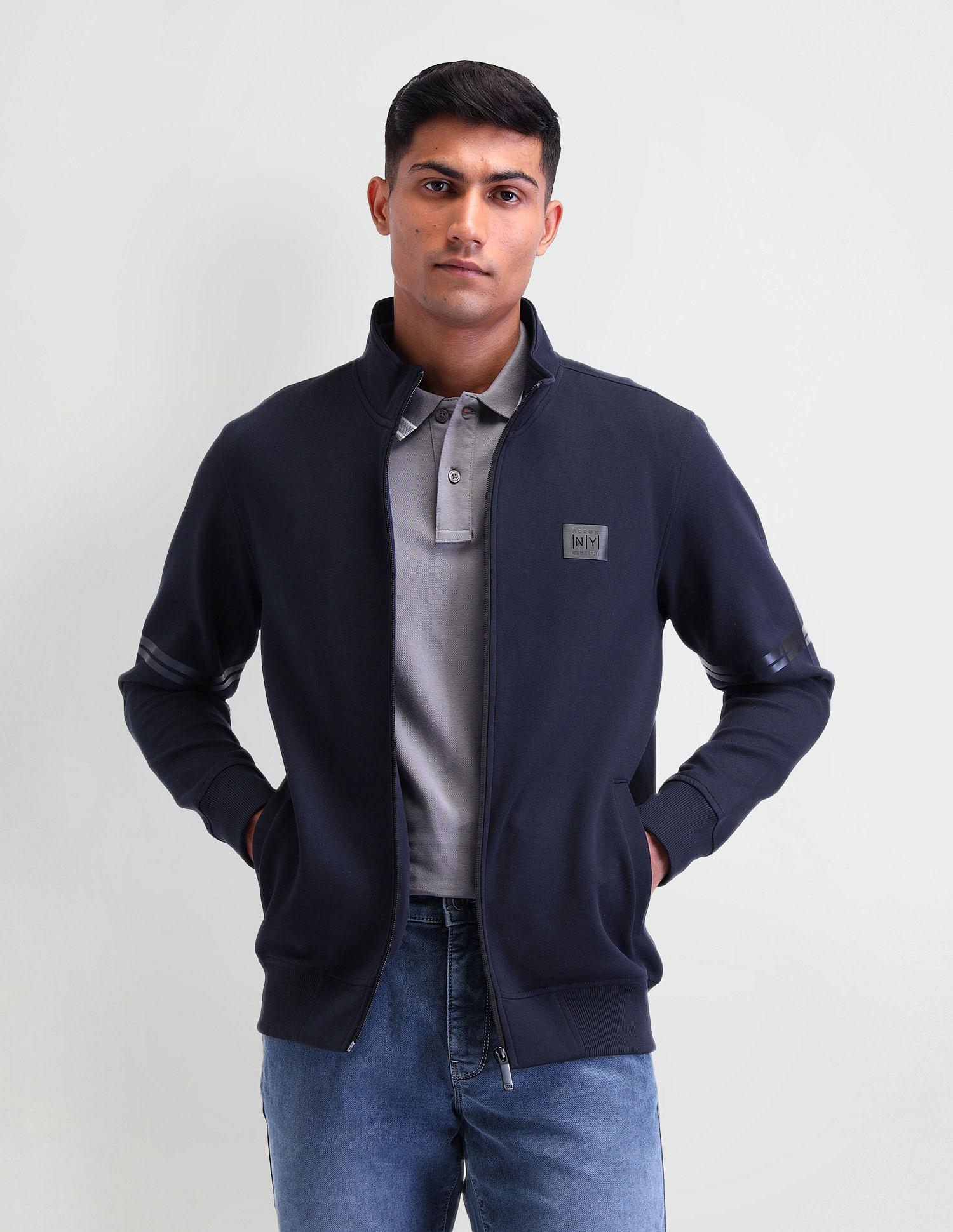 Arrow Newyork Solid Regular Fit Sweatshirt