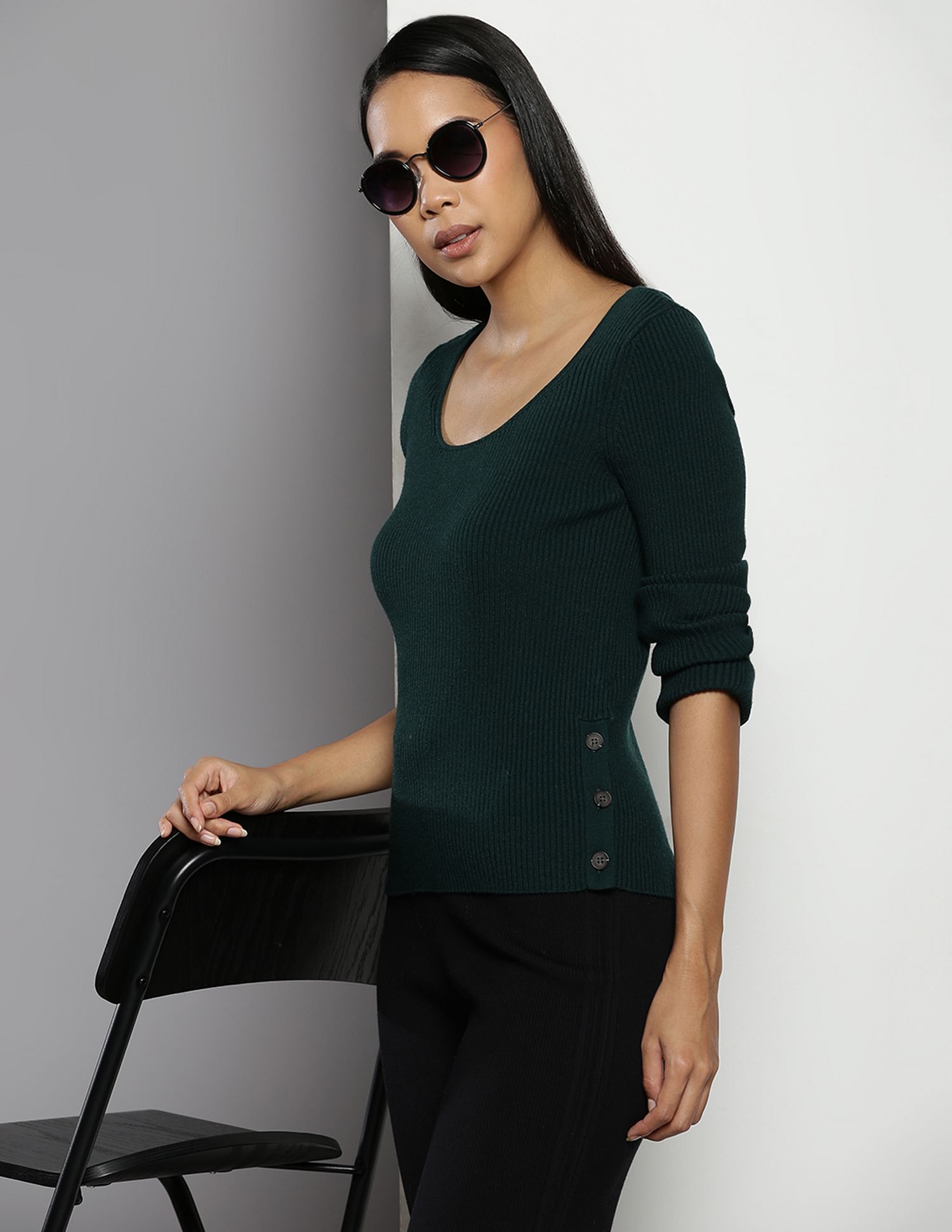 Buy Calvin Klein Scoop Neck Solid Sweater NNNOW