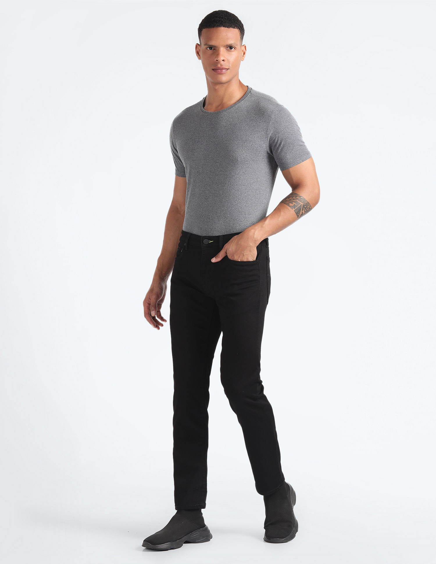 Flying Machine Mid Rise Michael Slim Tapered Jeans