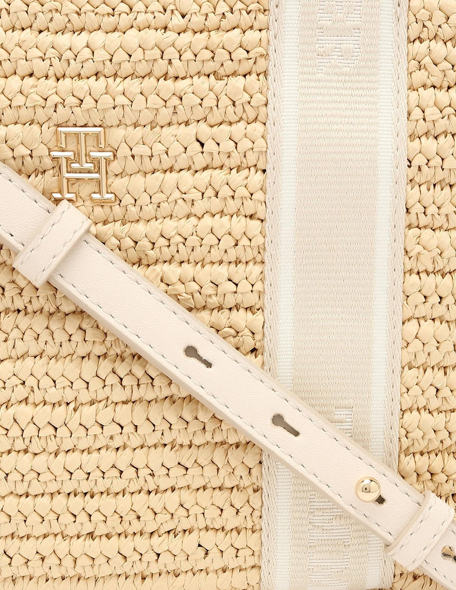 Tommy Hilfiger Crochet Beige Polypropylene Handbags