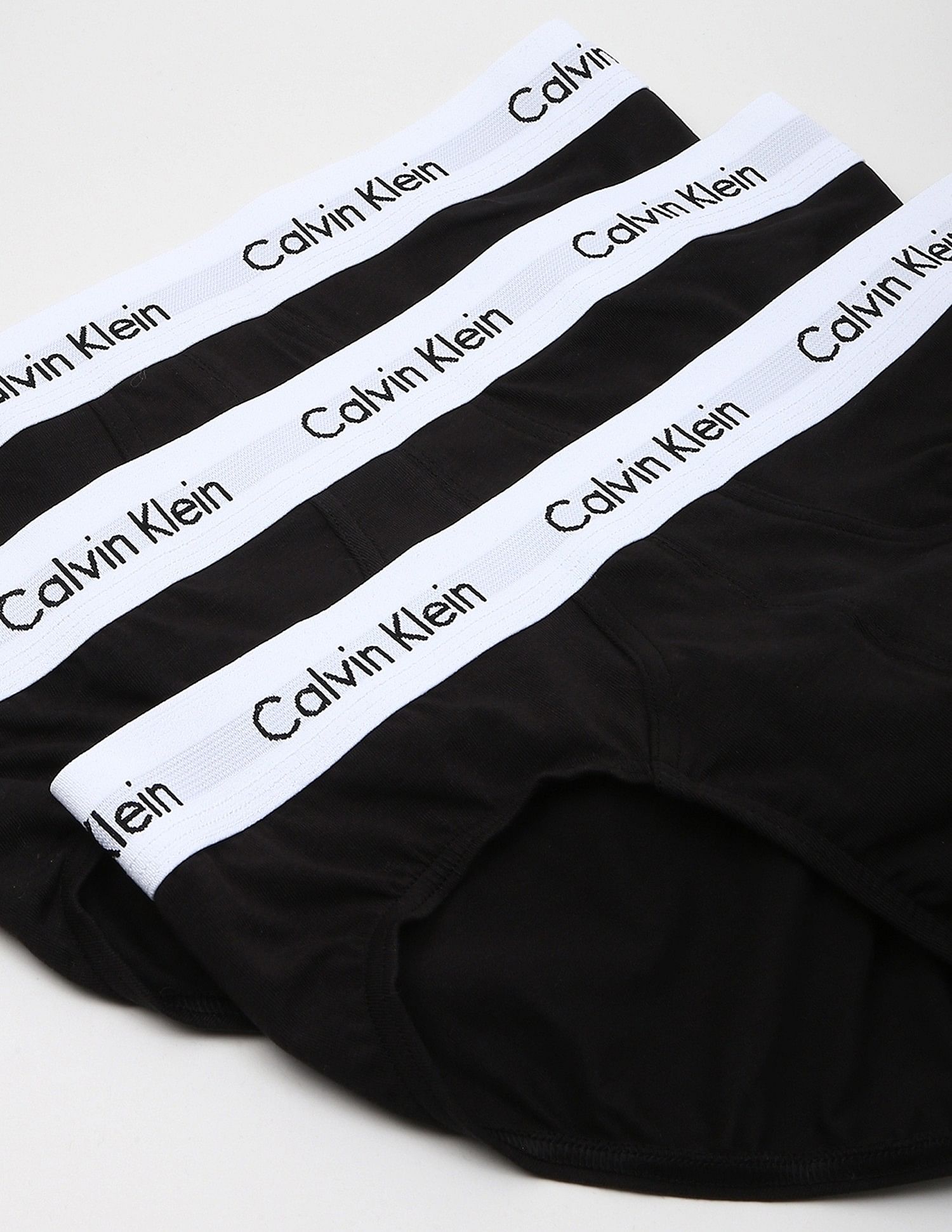 Calvin Klein Underwear Solid Multi Low Rise Briefs - Pack Of - 3