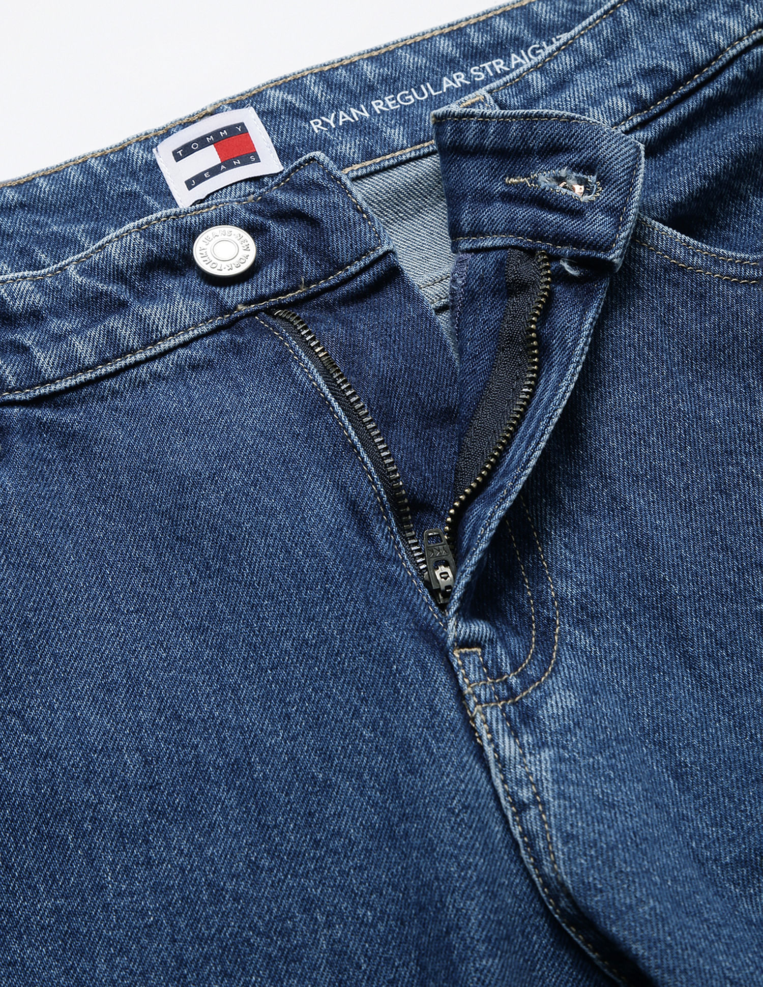 Tommy Hilfiger Ryan Rinsed Straight Fit Jeans