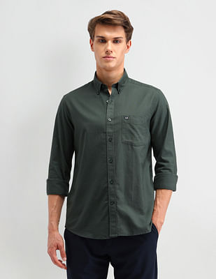 Arrow Sport Manhattan Slim Fit Solid Shirt