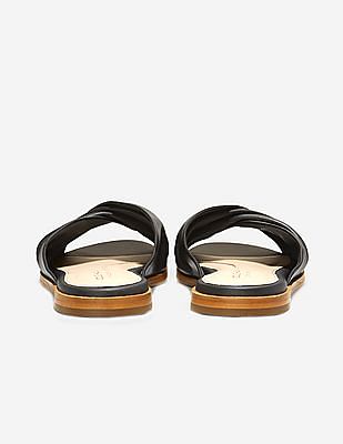 Buy online Men Solid Black Slip On Sandal from Sandals and Floaters for Men  by Khadims for ₹649 at 0% off | 2024 Limeroad.com