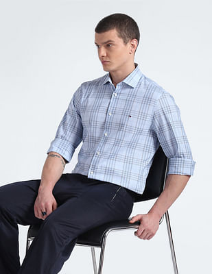 Buy Tommy Hilfiger Solid Satin Casual Shirt - NNNOW.com