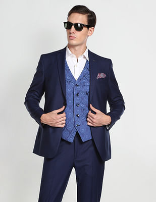 Buy Dark Grey Suit Sets for Men by ARROW Online | Ajio.com