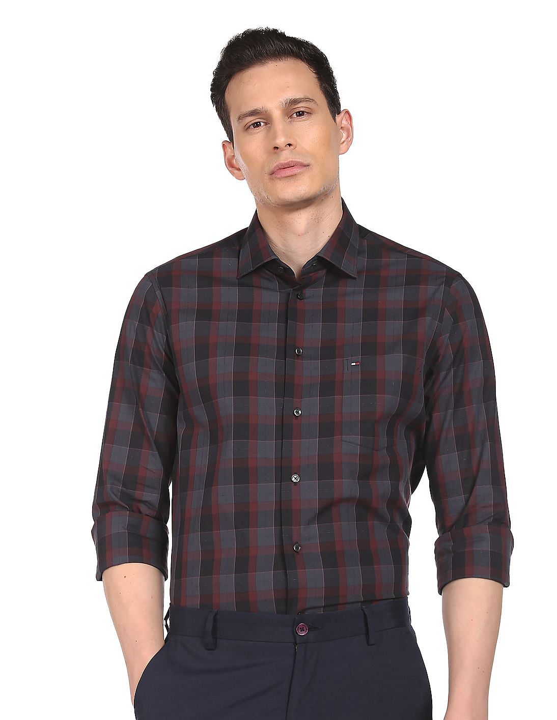 Buy Tommy Hilfiger Men Black And Maroon Plaid Check Regular Fit Formal 