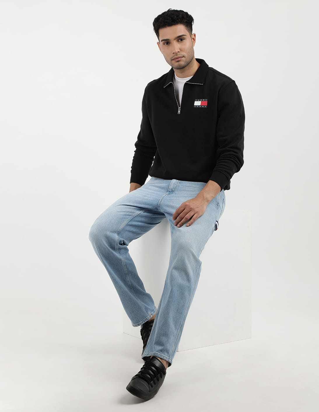Buy Tommy Hilfiger Regular Half Zip Solid Sweatshirt - NNNOW.com
