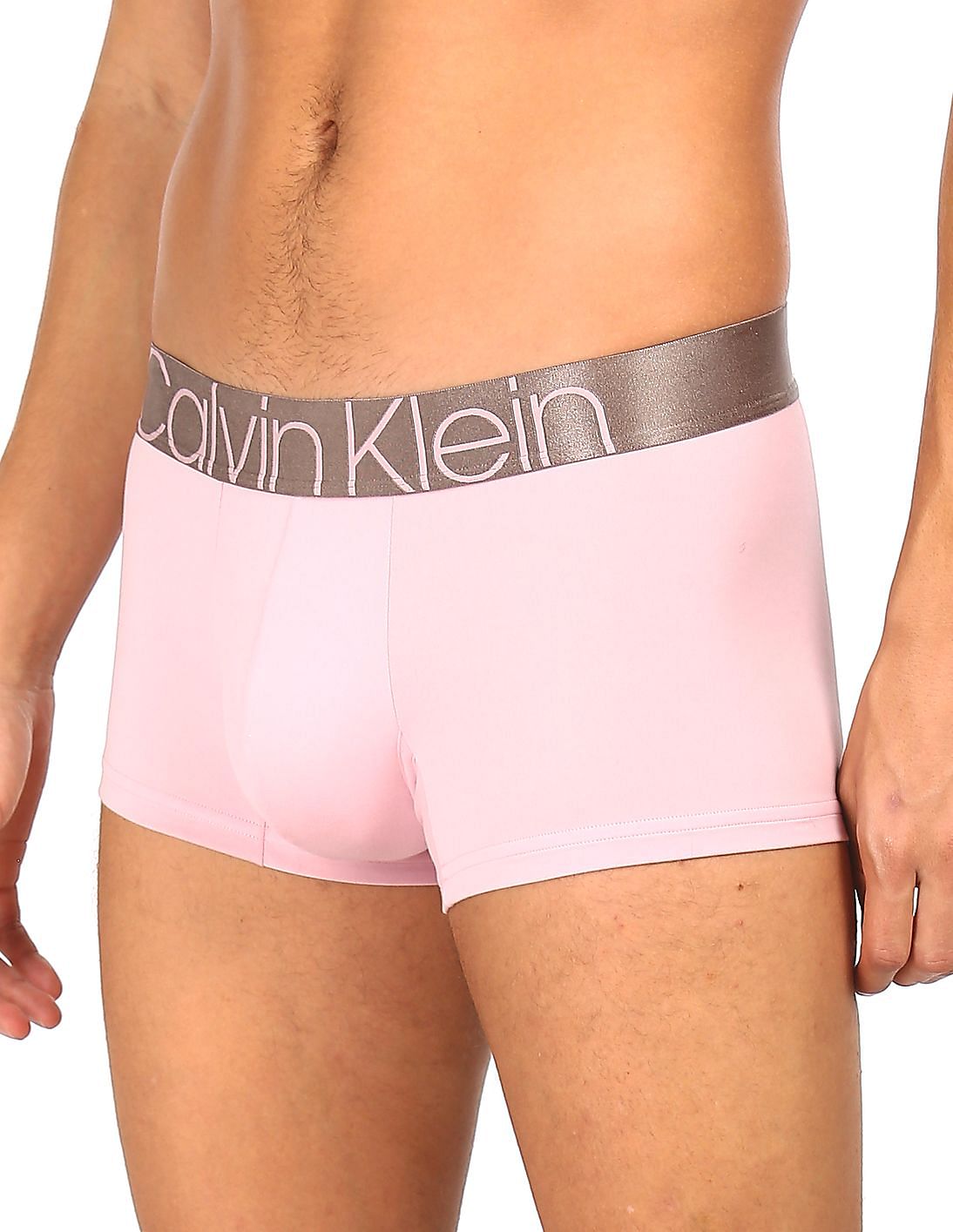 Buy Calvin Klein Underwear Men Light Pink Low Rise Solid Trunks NNNOW